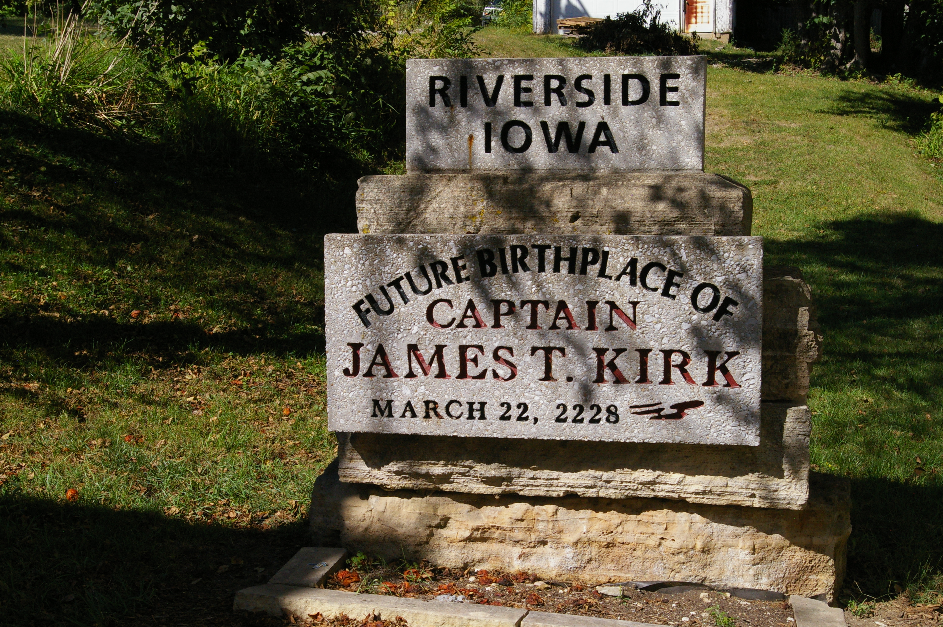 Historic marker for the Future Birthplace of Captain James T. Kirk in Riverside, Iowa