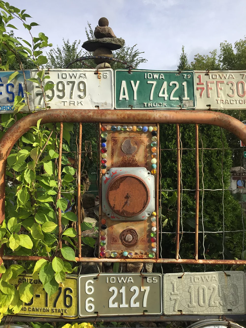 Old license plate sculptures at Rancho Deluxe in Mason City, Iowa
