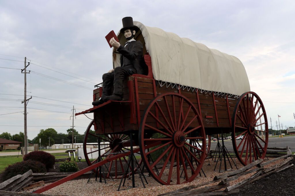 World's Largest Covered Wagon located on Route 66 in Lincoln, Illinois