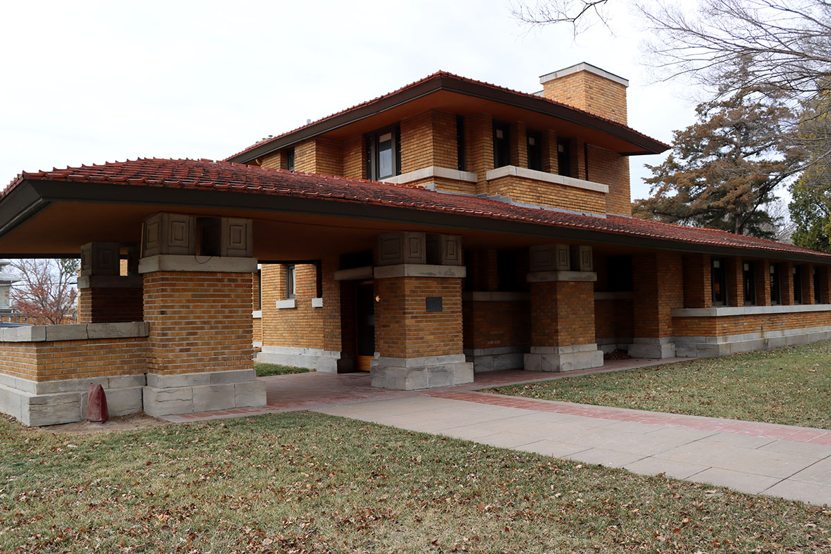 Exterior of Frank Lloyd Wright's Allen House in Wichita, Kansas