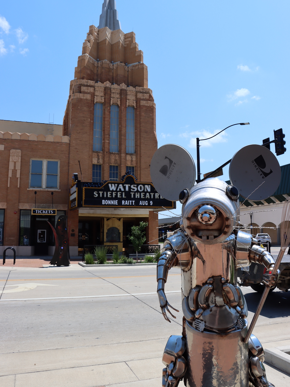 Sculpture of mouse made from discarded junk in Salina, Kansas