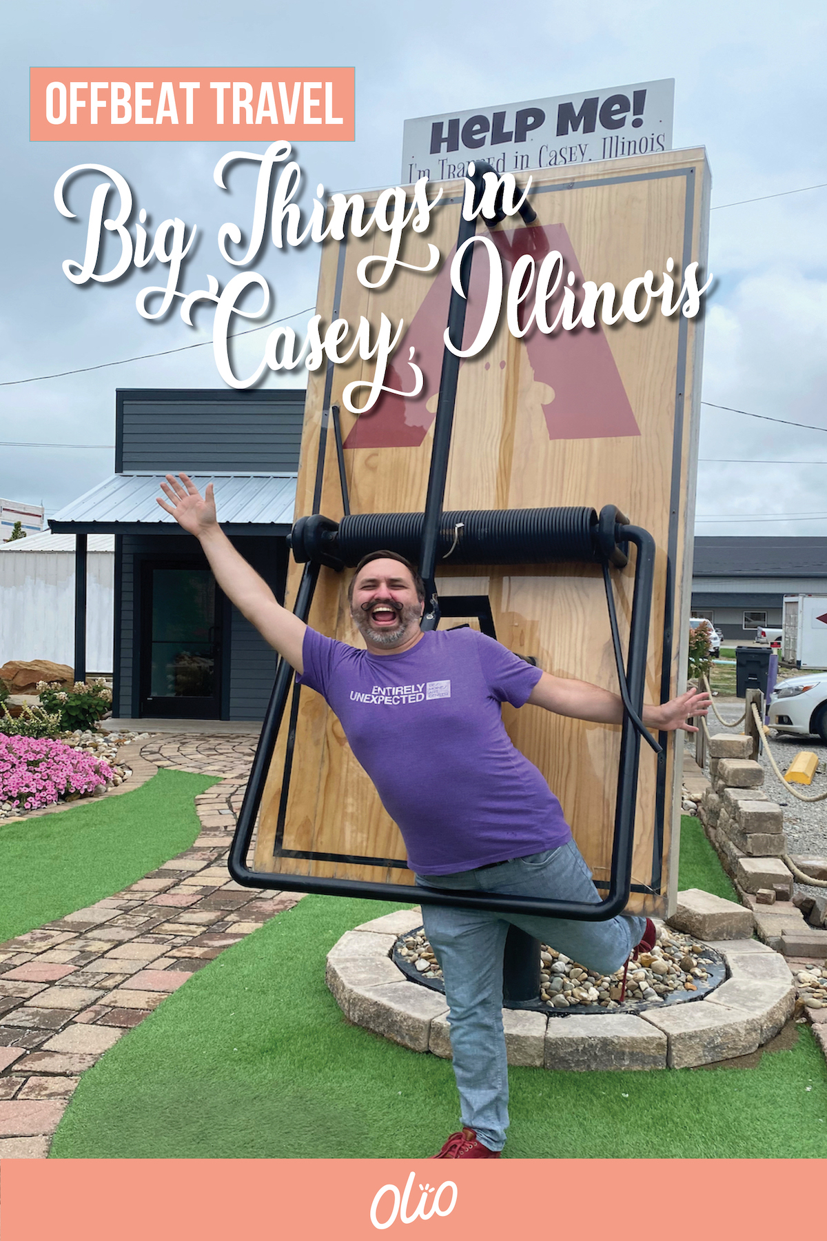 Looking for a big adventure? Head to Casey, Illinois! Not only is this small town is home to 12 Guinness World Records, but there are a lot of other big attractions in Casey, Illinois as well. From functional toys and fun photo ops to tributes to local business owners, this town has truly supersized its commitment to the wacky and whimsical. The next time you visit, be sure to check out these 24 big attractions in Casey, Illinois.
