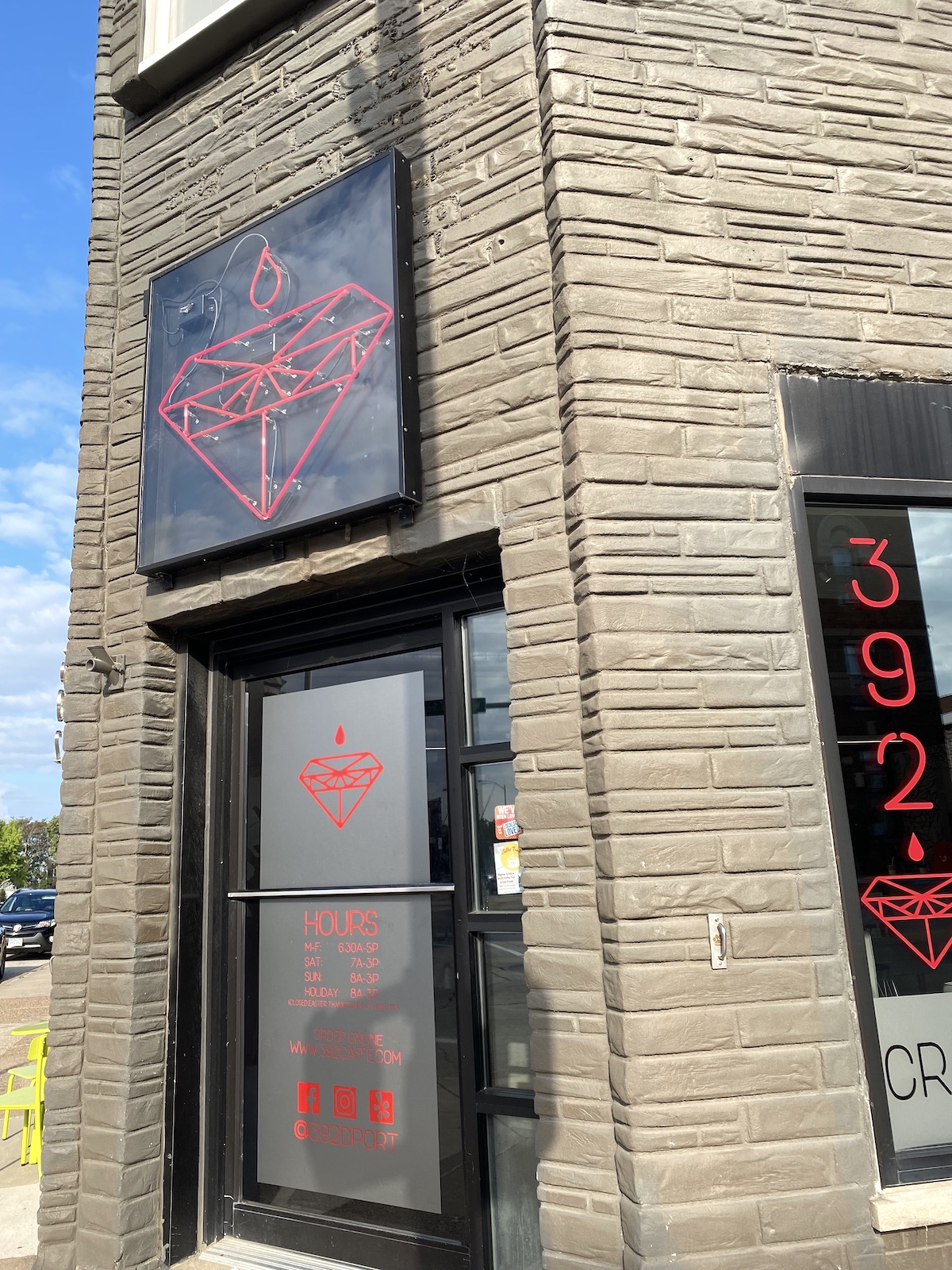 Exterior of 392 Caffe in Davenport, Iowa