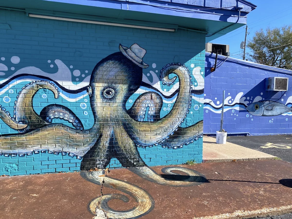 Mural of octopus outside of Jarocho in Kansas City, Kansas