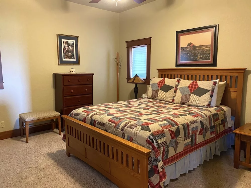 Bedroom at Taylor Hill Lodge in Audubon, Iowa